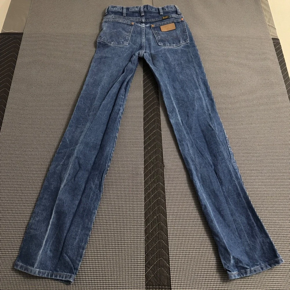 Wrangler Jeans Mens 27x36 Blue 936PWD Cowboy Cut Medium Wash Slim Straight